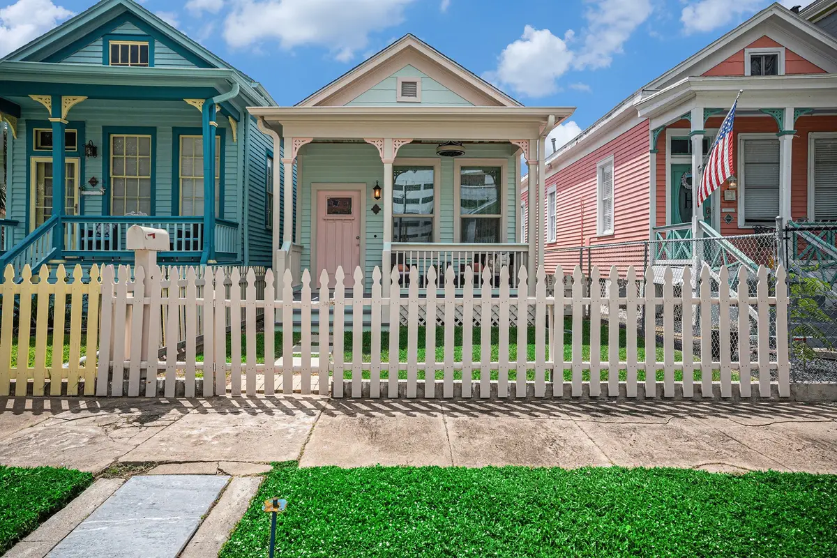 811 Church Street, Galveston, TX 77550 - Image #1