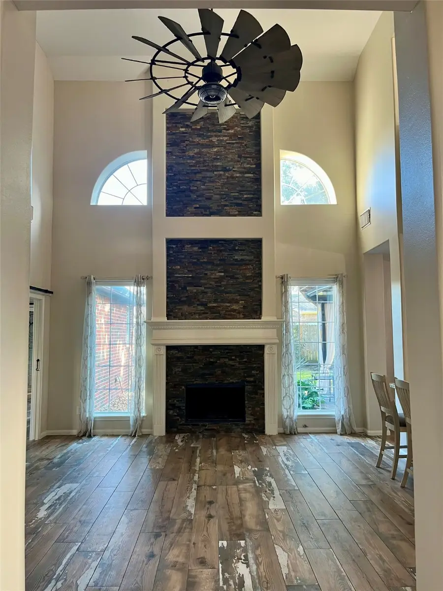 1201 Cambridge Court, Seabrook, TX 77586 - Image #3