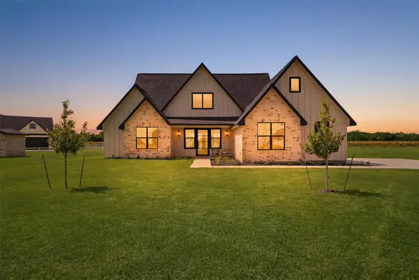 5024 Sophie Slansky Way, Sealy, TX 77474