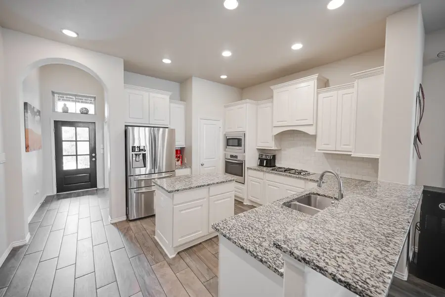 29126 Brooks Valley Drive, Fulshear, TX 77441 - Image #2