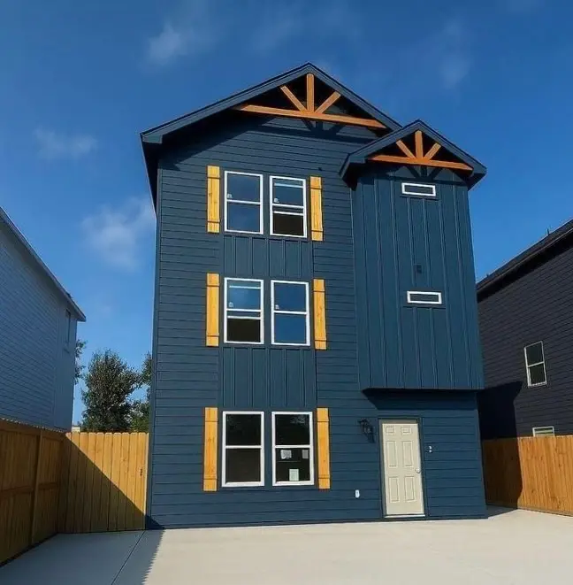 8021 Birmingham Street #A/B, Houston, TX 77028 - #1