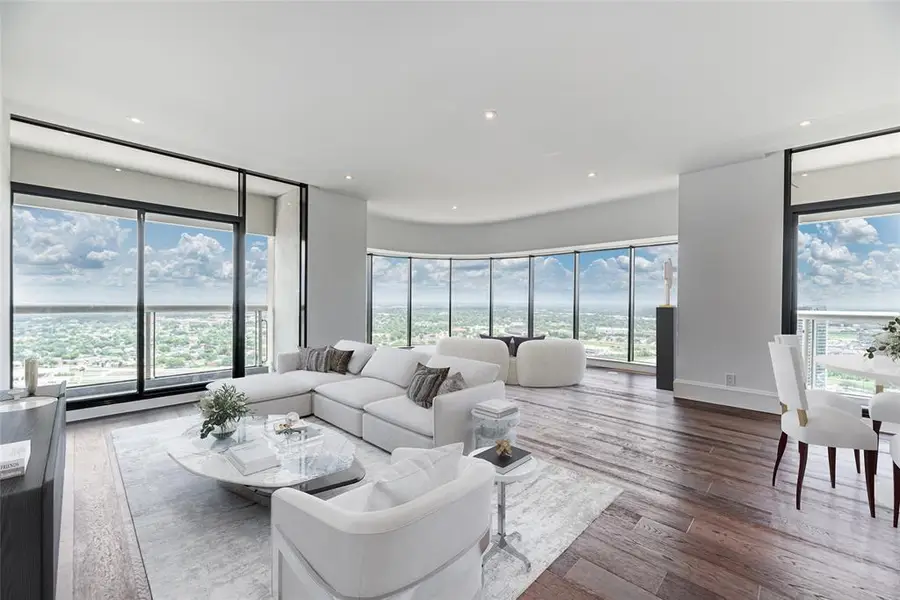 1701 Hermann Drive #34L, Houston, TX 77004 - Image #2