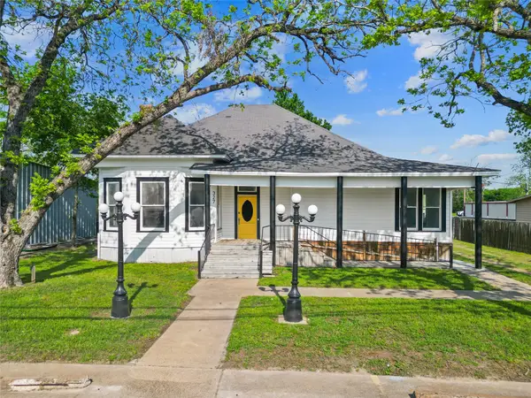 327 S Robb Street, Trinity, TX 75862