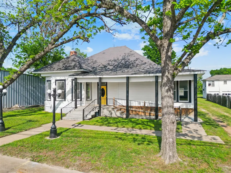 327 S Robb Street, Trinity, TX 75862 - Image #2
