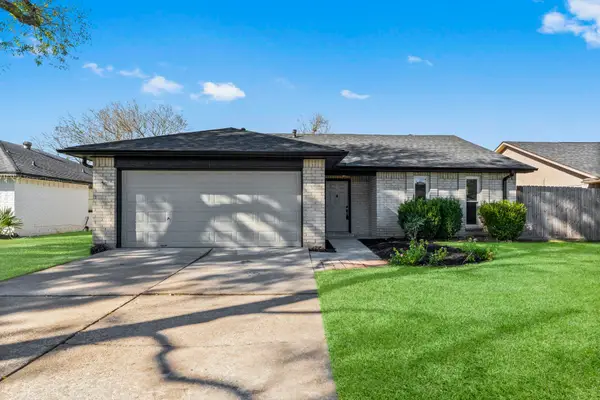 7526 Hablo Drive, Houston, TX 77083