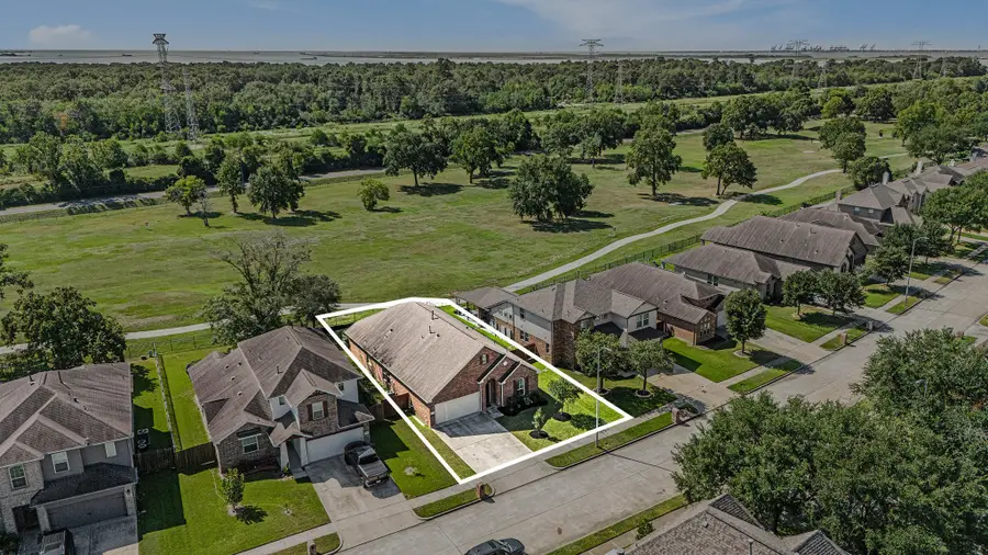 2502 Bay Hill Drive, Baytown, TX 77523 - Image #3