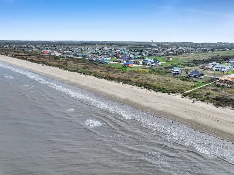 186 Ocean View Drive, Crystal Beach, TX 77650 - #2