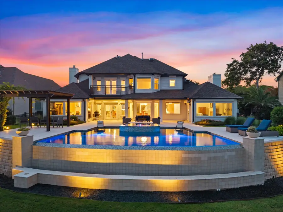 993 Sandy Court, La Porte, TX 77571 - Image #3