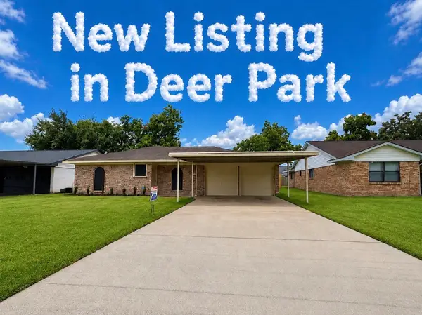 2806 Spa Drive, Deer Park, TX 77536