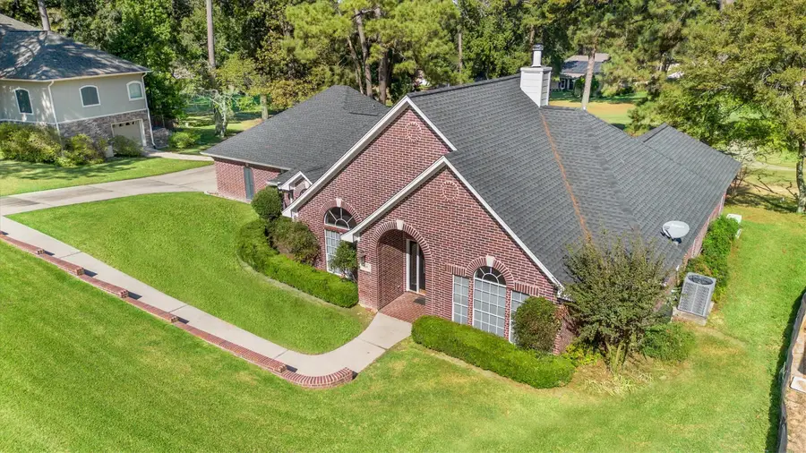 636 Hillcrest Drive, Huntsville, TX 77340 - Image #2