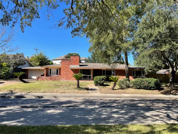 3510 N Braeswood Boulevard, Houston, TX 77025