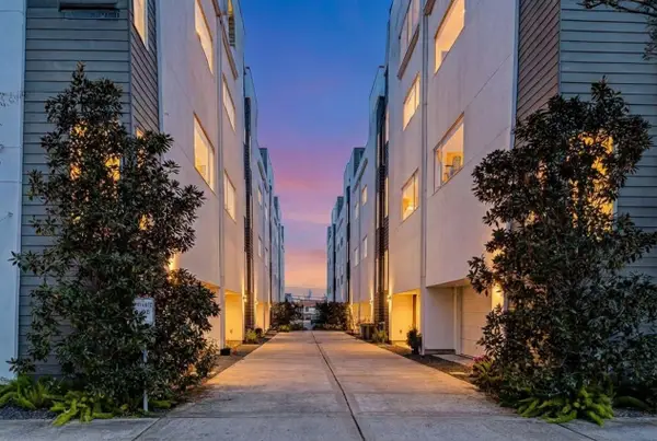 1155 W 18th Street, Houston, TX 77008