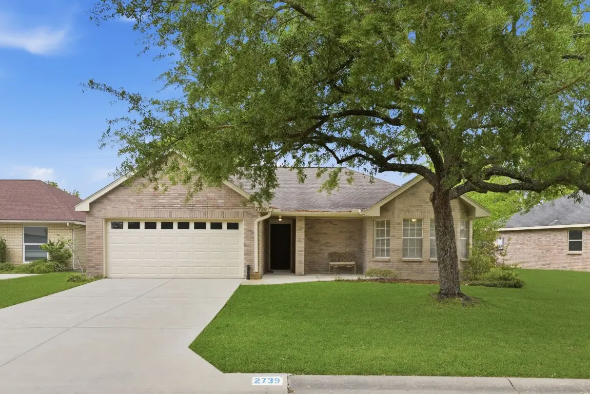 2739 S Peach Hollow Circle, Pearland, TX 77584 - #1