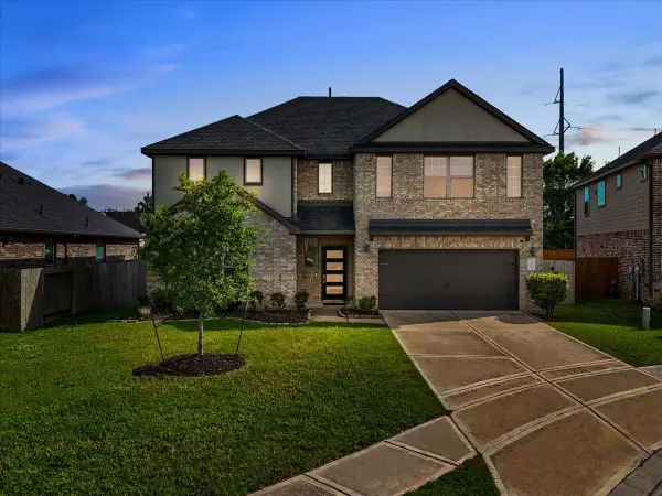 1512 Harvest Vine Court, Friendswood, TX 77546