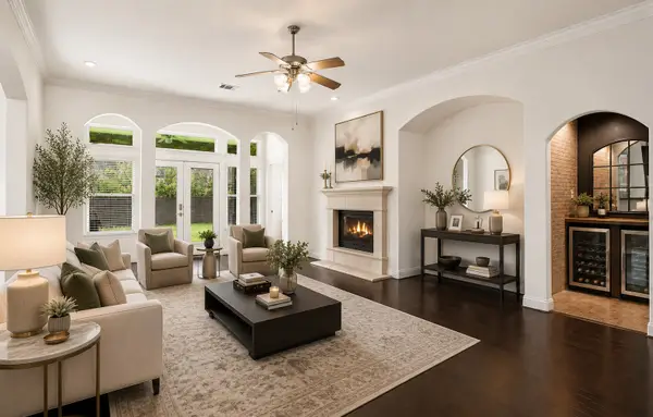 51 Prairie Falcon, The Woodlands, TX 77389