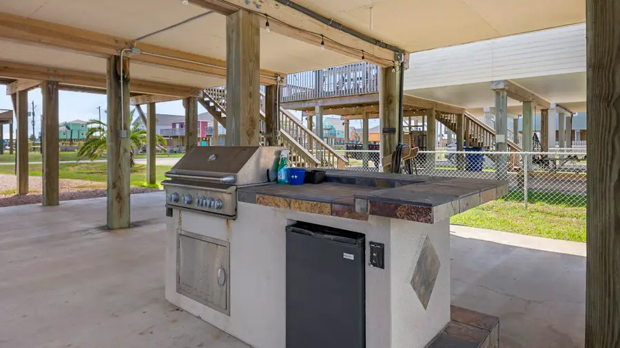 1110 Treaty Drive, Surfside Beach, TX 77541 - Image #3