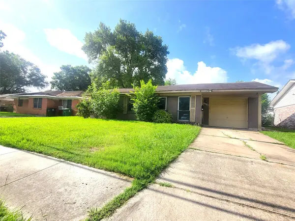 5514 S Acres Drive, Houston, TX 77048