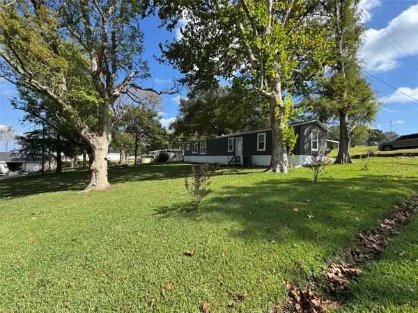 521 Southwood Shores Drive, Coldspring, TX 77331