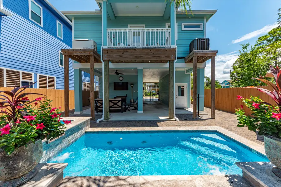 406 Clear Lake Road, Clear Lake Shores, TX 77565 - Image #2