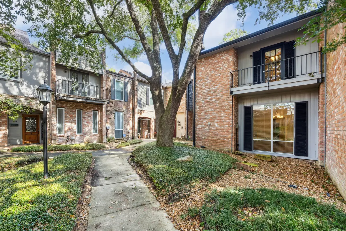 15004 Kimberley Court, Houston, TX 77079 - Image #1