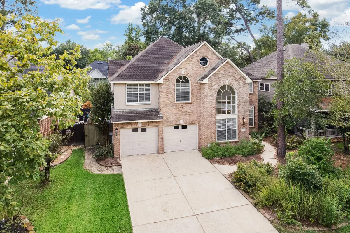 15 Redland Place, The Woodlands, TX 77382 - Image #1