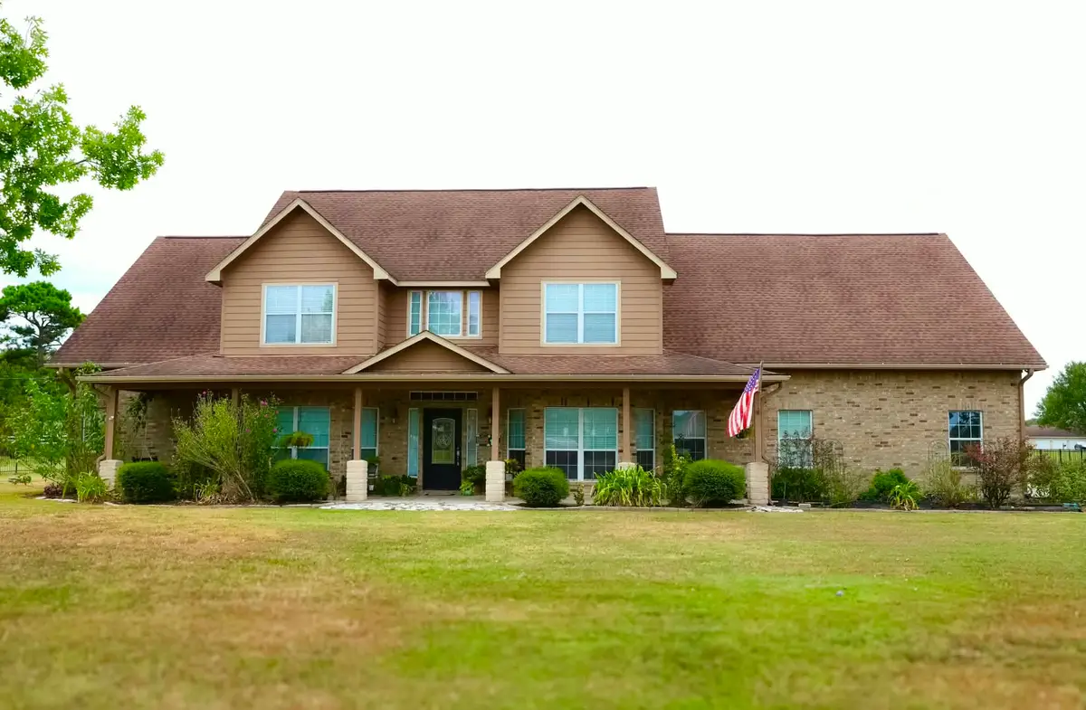 307 Standing Oaks Lane, Sealy, TX 77474 - #1