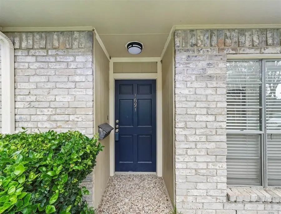 1691 W Sam Houston Parkway S #1691, Houston, TX 77042 - Image #2