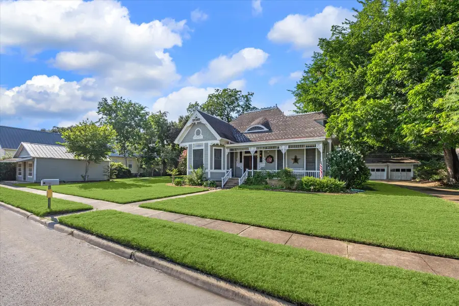 807 Summit Street, Schulenburg, TX 78956 - Image #2