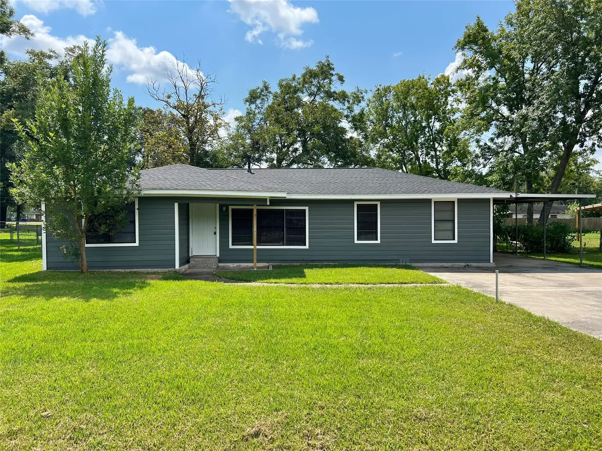 231 Moore Street, Richwood, TX 77531 - Image #1