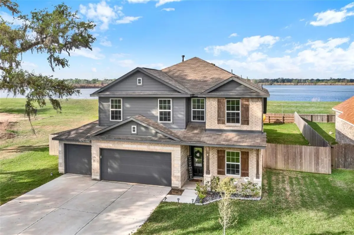 2036 Twin Lakes Boulevard, West Columbia, TX 77486 - #1