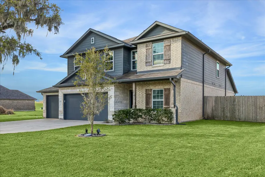 2036 Twin Lakes Boulevard, West Columbia, TX 77486 - #3