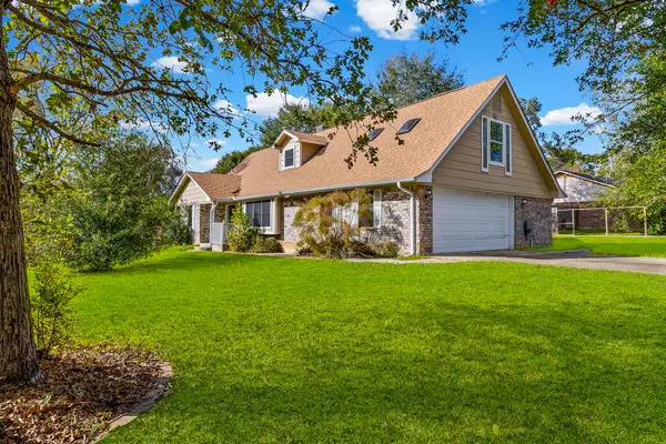 175 Greenwood Drive, Livingston, TX 77351