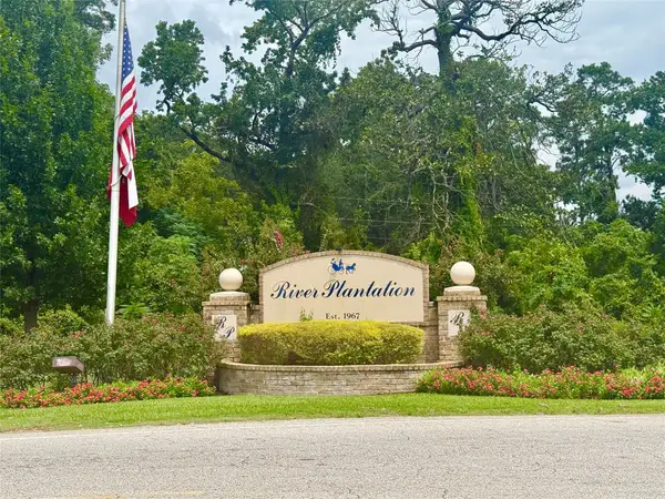 49 Robert E Lee Drive, Conroe, TX 77302