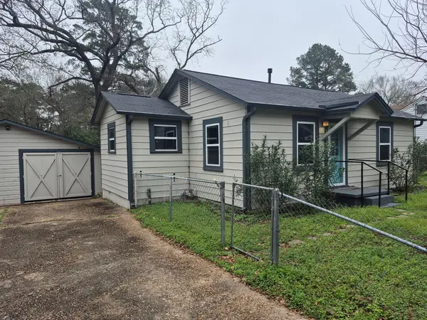 1017 Hazel Avenue, Huntsville, TX 77320