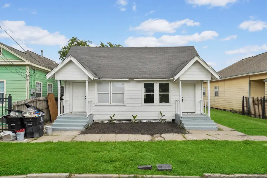 7425 Avenue E, Houston, TX 77011 - #2