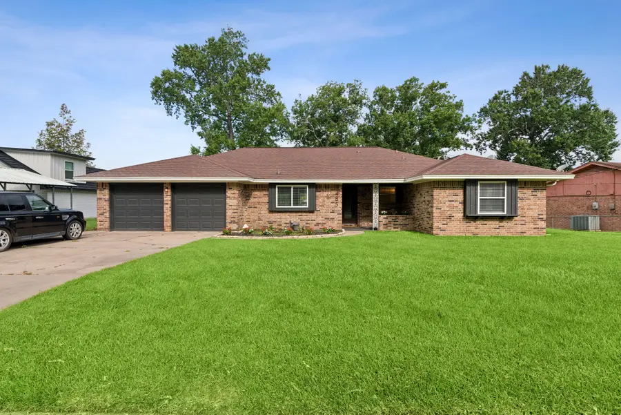 485 E Lake Drive, Livingston, TX 77351 - #2