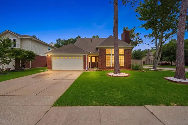 1402 Thornwood Lane, Houston, TX 77062