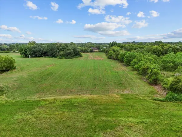 2.455 Acres Avenue R, Santa Fe, TX 77510