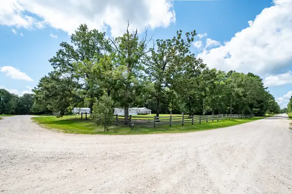 400 Coway Rd, Livingston, TX 77532