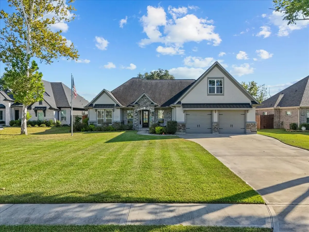 15719 S Tower Circle, Santa Fe, TX 77517 - Image #1