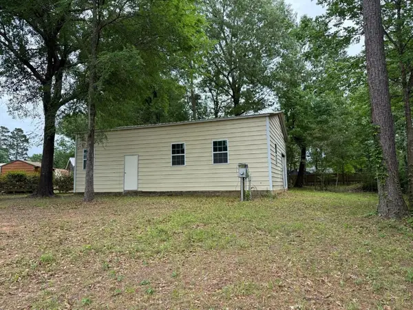 200 Lagoon Drive, Point Blank, TX 77364