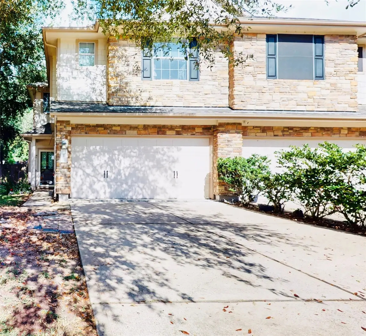 213 Drake Run Lane, Dickinson, TX 77539 - Image #1