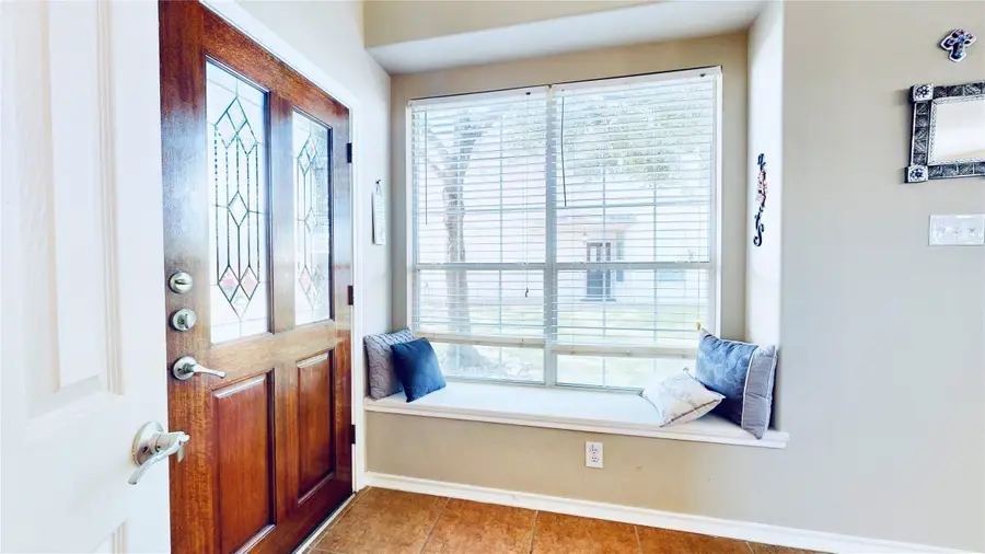 213 Drake Run Lane, Dickinson, TX 77539 - Image #2