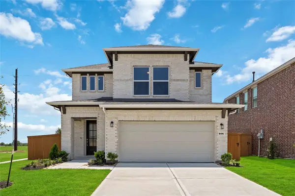 806 Mockingbird Passage Drive, Beasley, TX 77417