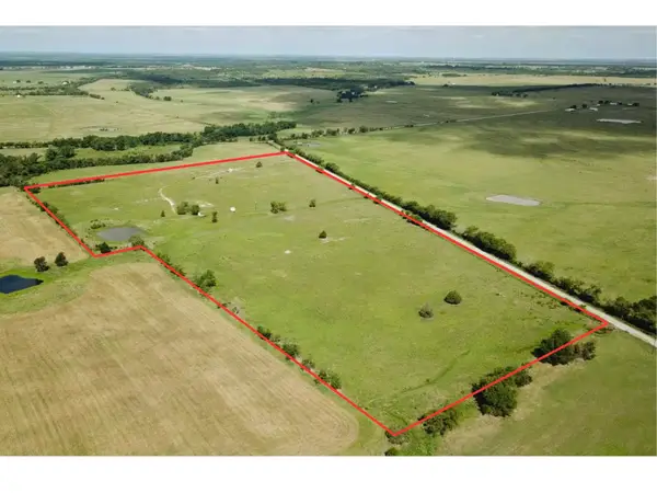 1685 Lcr 398, Groesbeck, TX 76642