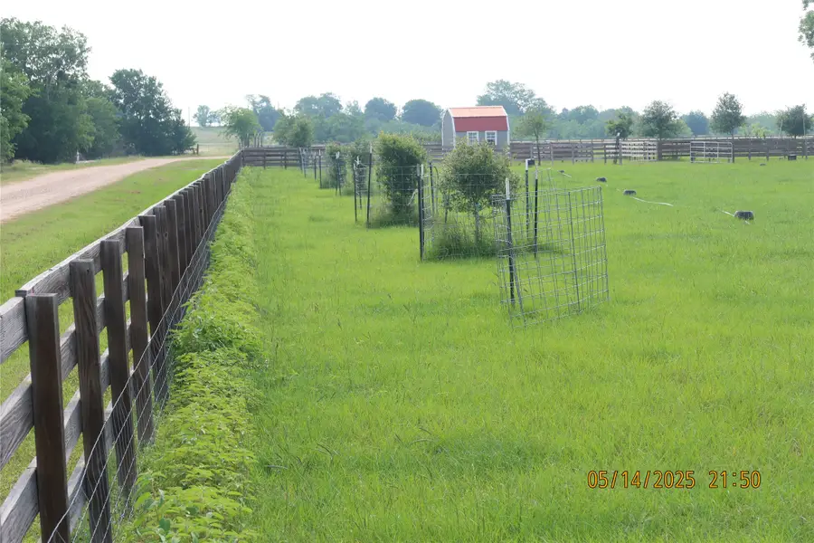 66 County Road 77d, Schulenburg, TX 78956 - Image #2