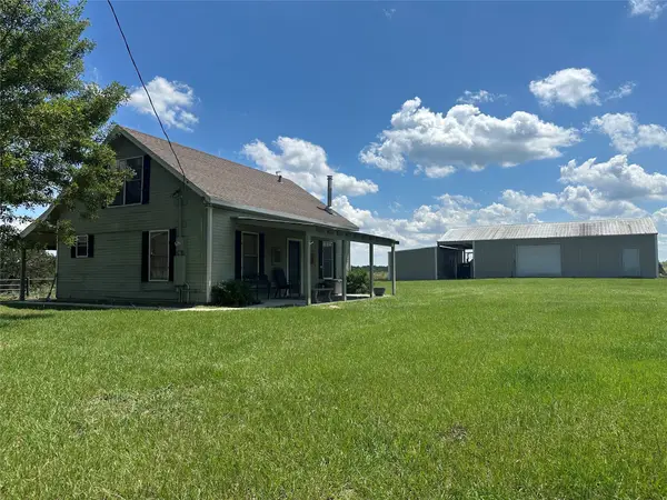 3260 Cr 282, Buffalo, TX 75831