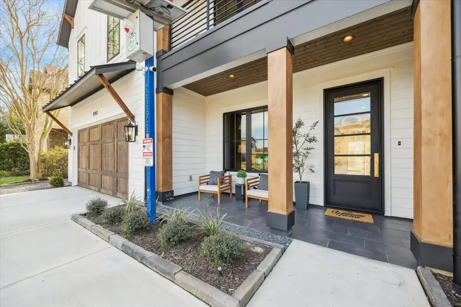 1261 Wakefield Drive, Houston, TX 77018 - Image #2