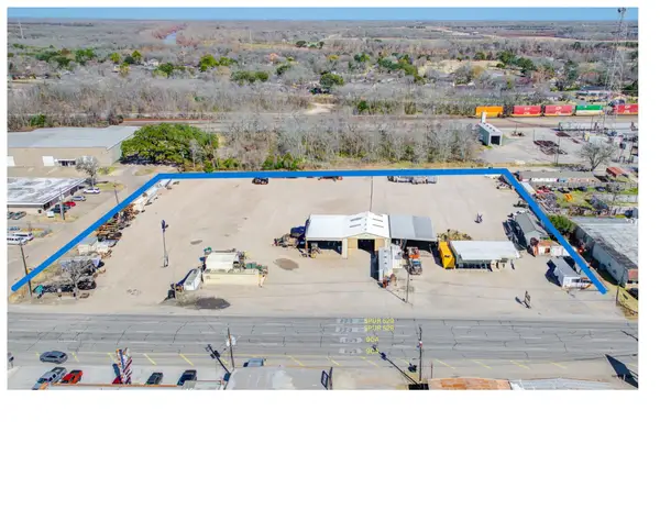 1215 Avenue H, Rosenberg, TX 77471