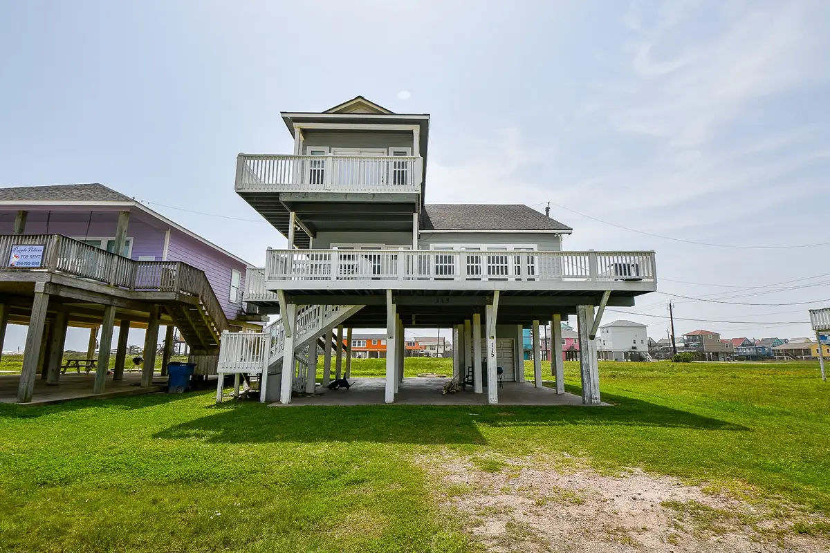 115 Mar Vista Court, Surfside Beach, TX 77541 - Image #1
